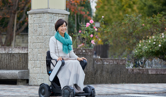 Mobility Scooters vs. Wheelchairs: Which Fits You Best?