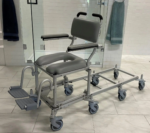 Best Heavy-Duty Commode Chair for Seniors: Top Choices for Safety and Comfort