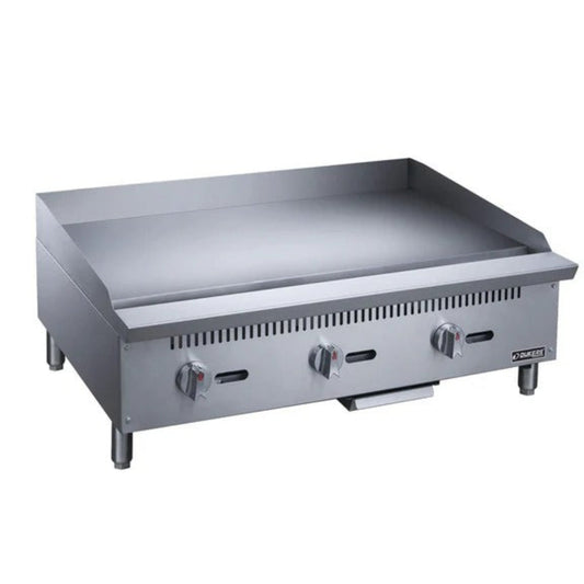 Dukers DCGM60 60" Gas Countertop Four Burner Griddle 150,000 BTU - DCGM60