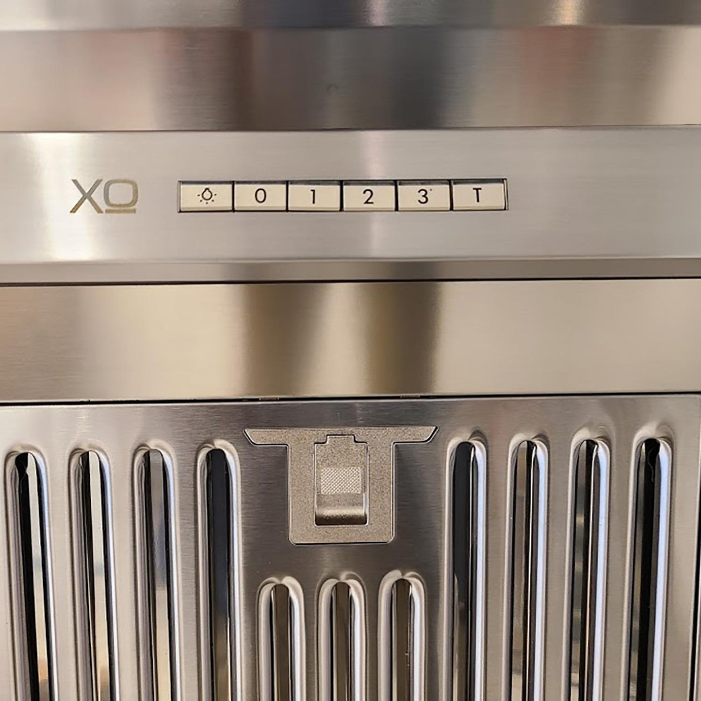 XO APPLIANCE XOIL4219SC 42" CCC 600/395 CFM Insert Hood Liner in Stainless Steel - XOIL4219SC