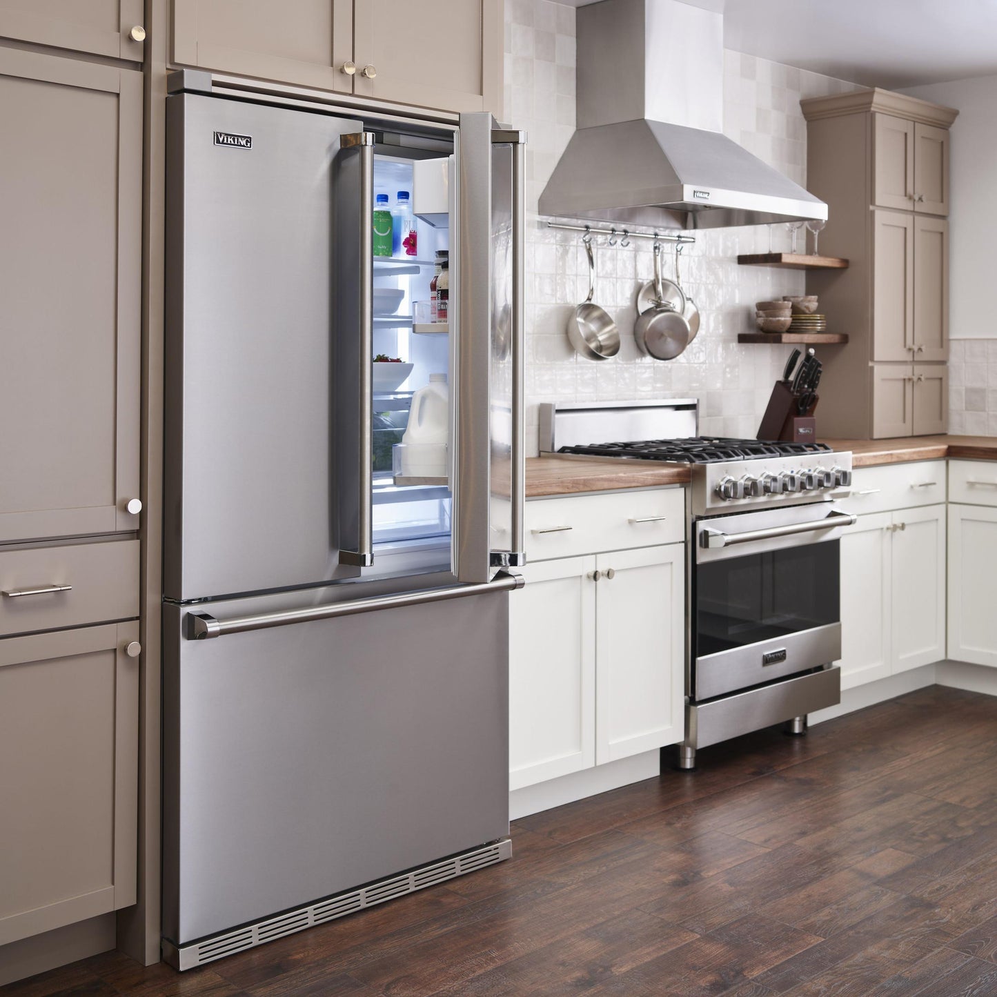VIKING 30" Self-Cleaning Dual Fuel Range Viking 3 Series Blue - RVDR33025BNSLP