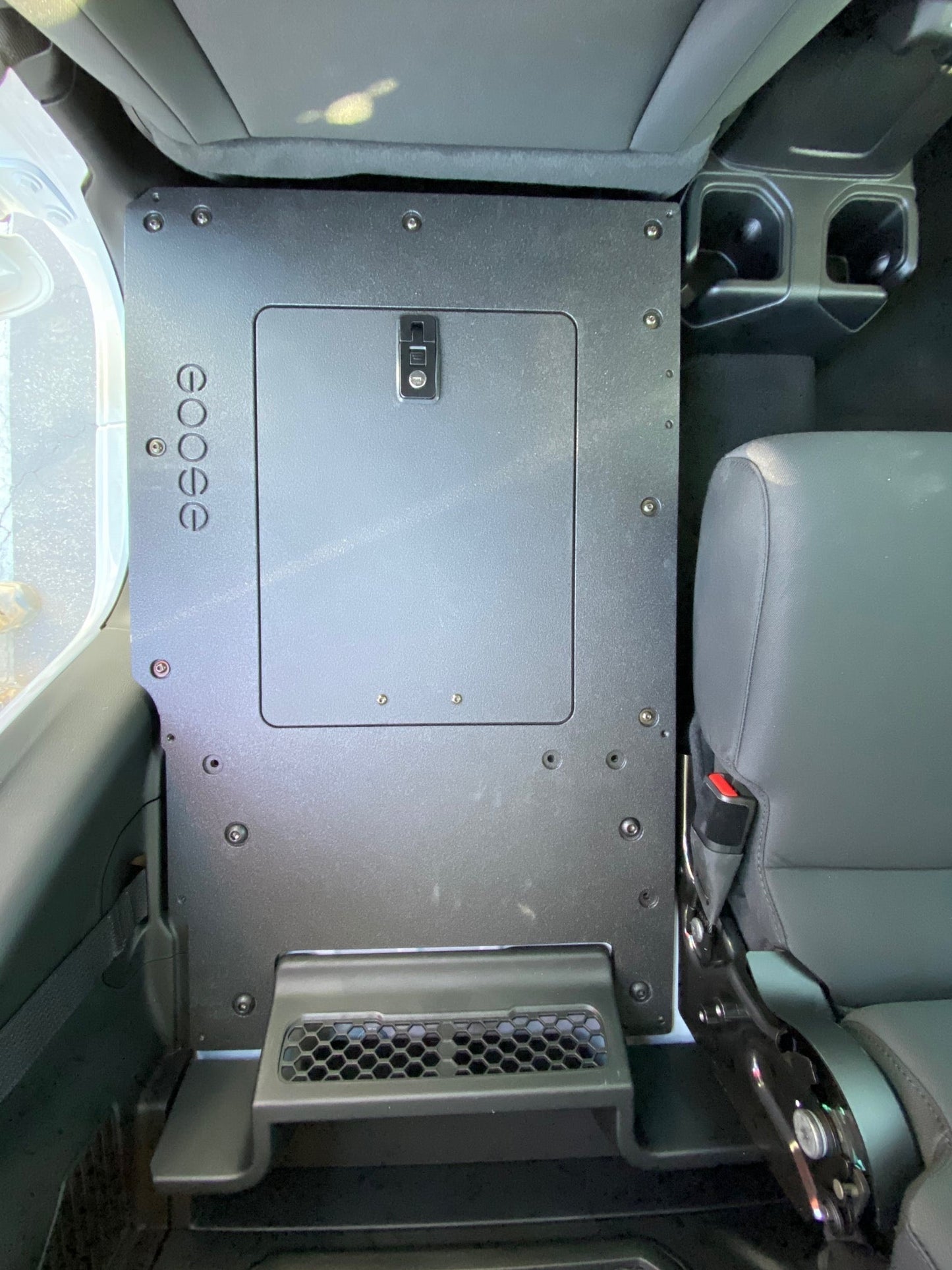 GOOSE GEAR Jeep Gladiator 2019-Present JT 4 Door - Second Row Seat Delete Plate System - 1042-GGR-SH