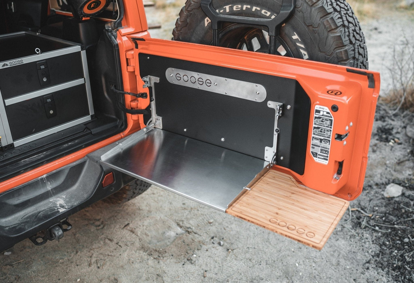 GOOSE GEAR Jeep Wrangler 2018-Present JL / JLU - Goose Gear Tailgate Table - 1792-GGR-SH